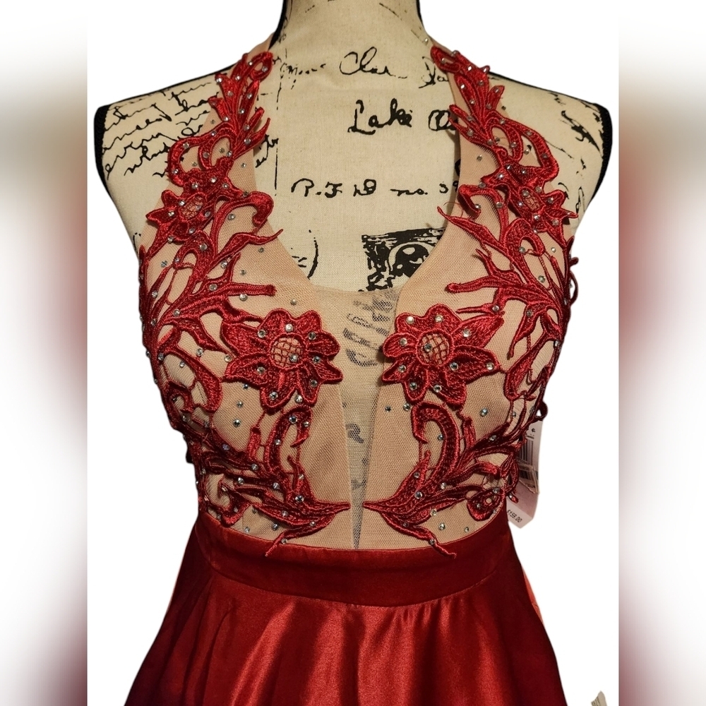 TLC Say Yes To The Prom Elegant Red Halter Evening Gown - Picture 4 of 11